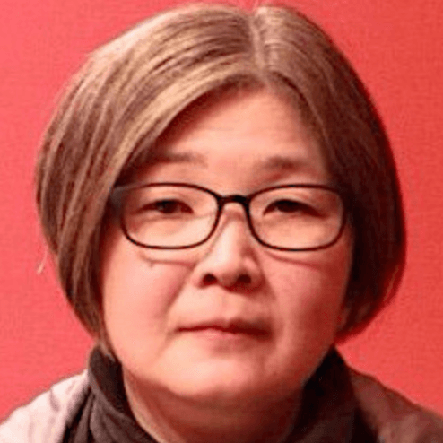 Fuyumi Sōryō (惣領冬実), mangaka japonesa.