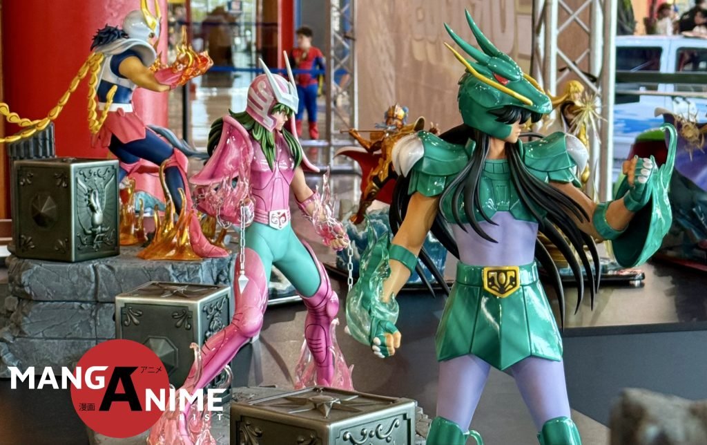 Espacio en el Crystal Hall de San Diego Comic-Con Málaga 2026 con esculturas de Saint Seiya de Statue Planet