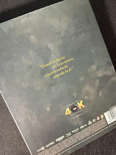 Contraportada de la funda de Angel’s Egg 4K UHD y Blu-ray, con el lema de la edición y el logotipo del 40.º aniversario.