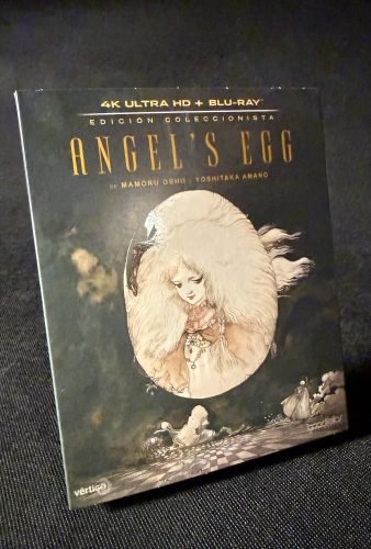 Edición coleccionista de Angel’s Egg en 4K UHD y Blu-ray, con la ilustración de Yoshitaka Amano en la portada de la faja de cartón.