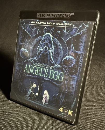 Estuche de la edición 4K UHD y Blu-ray de Angel’s Egg de Vértigo Films, fotografiado por su parte frontal.